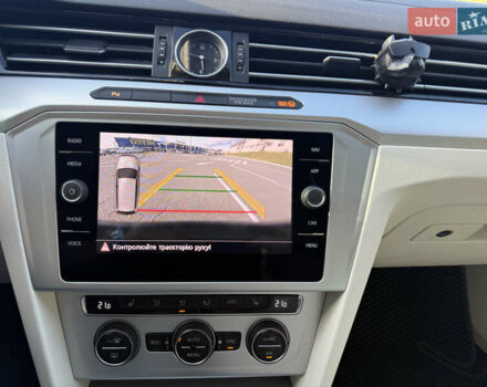 Черный Фольксваген Пассат, объемом двигателя 1.97 л и пробегом 223 тыс. км за 17100 $, фото 22 на Automoto.ua