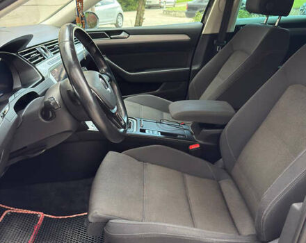 Черный Фольксваген Пассат, объемом двигателя 1.97 л и пробегом 277 тыс. км за 14800 $, фото 18 на Automoto.ua