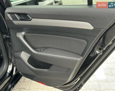 Фольксваген Пассат 2018 в Дубно на Automoto.ua Черный Фольксваген Пассат, объемом двигателя 2 л и пробегом 250 тыс. км за 16950 $, фото 34 на Automoto.ua