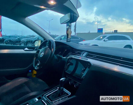 Чорний Фольксваген Пассат, об'ємом двигуна 2 л та пробігом 235 тис. км за 18600 $, фото 27 на Automoto.ua