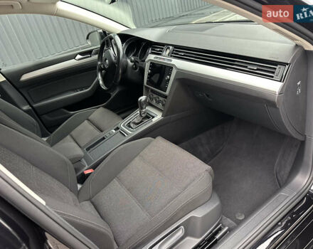 Фольксваген Пассат 2018 в Дубно на Automoto.ua Черный Фольксваген Пассат, объемом двигателя 2 л и пробегом 250 тыс. км за 16950 $, фото 39 на Automoto.ua