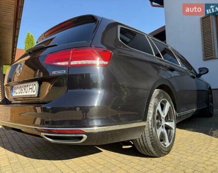 Черный Фольксваген Пассат, объемом двигателя 1.97 л и пробегом 236 тыс. км за 16500 $, фото 3 на Automoto.ua