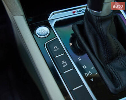 Чорний Фольксваген Пассат, об'ємом двигуна 2 л та пробігом 244 тис. км за 18500 $, фото 36 на Automoto.ua