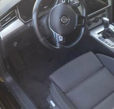 Черный Фольксваген Пассат, объемом двигателя 1.97 л и пробегом 200 тыс. км за 21700 $, фото 16 на Automoto.ua