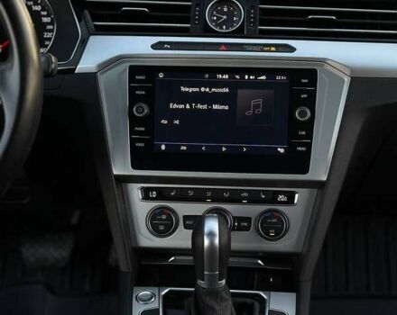 Черный Фольксваген Пассат, объемом двигателя 1.97 л и пробегом 224 тыс. км за 16000 $, фото 19 на Automoto.ua