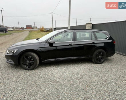 Черный Фольксваген Пассат, объемом двигателя 1.6 л и пробегом 253 тыс. км за 16259 $, фото 1 на Automoto.ua
