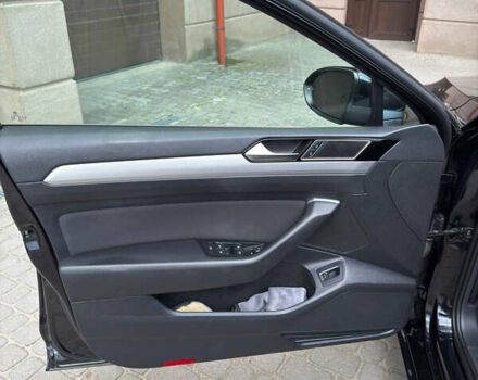 Черный Фольксваген Пассат, объемом двигателя 1.97 л и пробегом 277 тыс. км за 14800 $, фото 21 на Automoto.ua