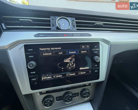 Черный Фольксваген Пассат, объемом двигателя 1.97 л и пробегом 236 тыс. км за 16500 $, фото 13 на Automoto.ua