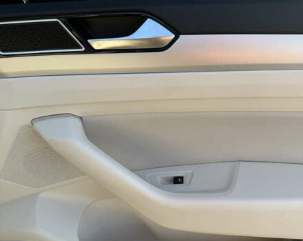 Черный Фольксваген Пассат, объемом двигателя 1.97 л и пробегом 223 тыс. км за 17100 $, фото 27 на Automoto.ua