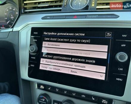 Черный Фольксваген Пассат, объемом двигателя 1.97 л и пробегом 155 тыс. км за 17750 $, фото 23 на Automoto.ua