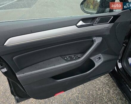 Фольксваген Пассат 2018 у Ковель на Automoto.ua Чорний Фольксваген Пассат, об'ємом двигуна 2 л та пробігом 234 тис. км за 18599 $, фото 28 на Automoto.ua