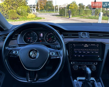 Чорний Фольксваген Пассат, об'ємом двигуна 1.97 л та пробігом 194 тис. км за 21900 $, фото 9 на Automoto.ua