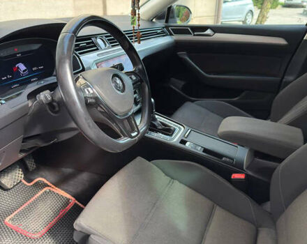 Черный Фольксваген Пассат, объемом двигателя 1.97 л и пробегом 277 тыс. км за 14800 $, фото 13 на Automoto.ua