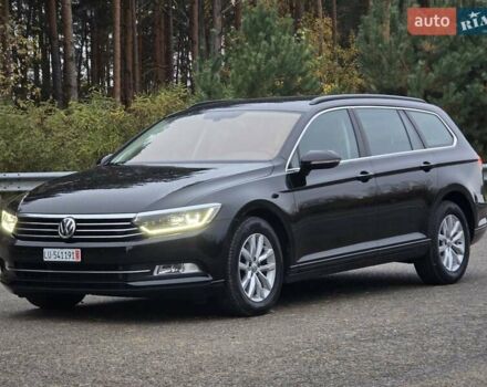 Фольксваген Пассат 2018 у Ковель на Automoto.ua Чорний Фольксваген Пассат, об'ємом двигуна 2 л та пробігом 234 тис. км за 18599 $, фото 14 на Automoto.ua