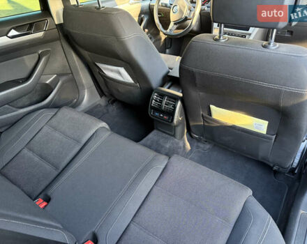 Черный Фольксваген Пассат, объемом двигателя 1.97 л и пробегом 236 тыс. км за 16500 $, фото 27 на Automoto.ua