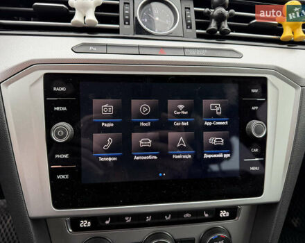 Черный Фольксваген Пассат, объемом двигателя 1.6 л и пробегом 253 тыс. км за 16259 $, фото 11 на Automoto.ua