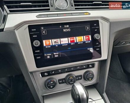 Черный Фольксваген Пассат, объемом двигателя 1.97 л и пробегом 250 тыс. км за 17299 $, фото 23 на Automoto.ua