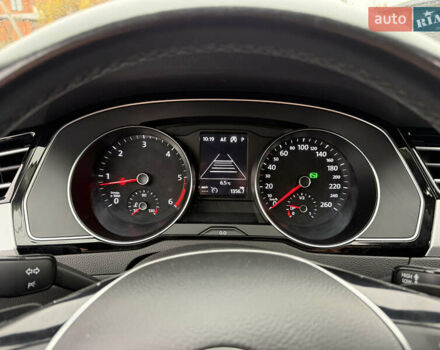 Черный Фольксваген Пассат, объемом двигателя 1.6 л и пробегом 253 тыс. км за 16259 $, фото 13 на Automoto.ua