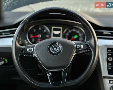 Черный Фольксваген Пассат, объемом двигателя 1.97 л и пробегом 224 тыс. км за 16000 $, фото 13 на Automoto.ua