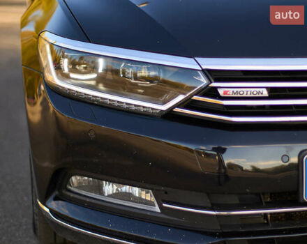 Чорний Фольксваген Пассат, об'ємом двигуна 2 л та пробігом 244 тис. км за 18500 $, фото 11 на Automoto.ua