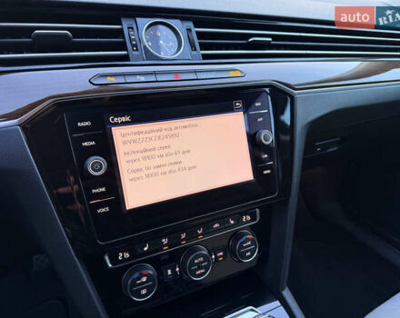 Черный Фольксваген Пассат, объемом двигателя 1.97 л и пробегом 249 тыс. км за 18500 $, фото 35 на Automoto.ua