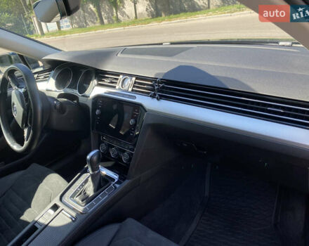 Черный Фольксваген Пассат, объемом двигателя 2 л и пробегом 252 тыс. км за 17800 $, фото 16 на Automoto.ua