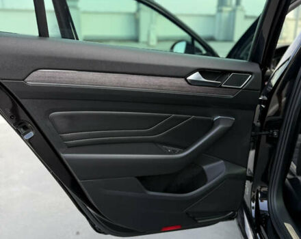 Черный Фольксваген Пассат, объемом двигателя 1.97 л и пробегом 129 тыс. км за 27000 $, фото 24 на Automoto.ua