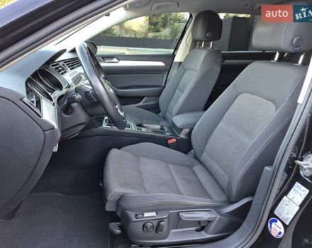 Черный Фольксваген Пассат, объемом двигателя 1.97 л и пробегом 256 тыс. км за 17777 $, фото 29 на Automoto.ua