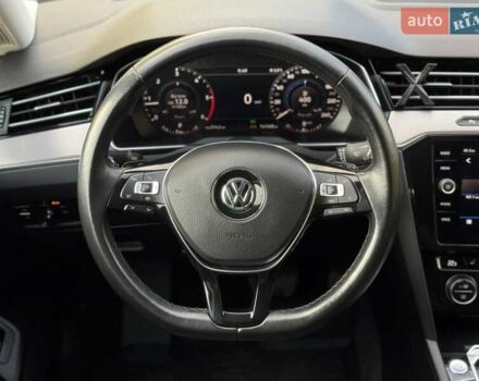 Чорний Фольксваген Пассат, об'ємом двигуна 1.97 л та пробігом 147 тис. км за 25999 $, фото 23 на Automoto.ua