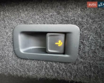 Черный Фольксваген Пассат, объемом двигателя 1.97 л и пробегом 200 тыс. км за 23300 $, фото 77 на Automoto.ua