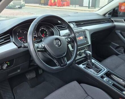 Черный Фольксваген Пассат, объемом двигателя 1.97 л и пробегом 256 тыс. км за 17777 $, фото 17 на Automoto.ua