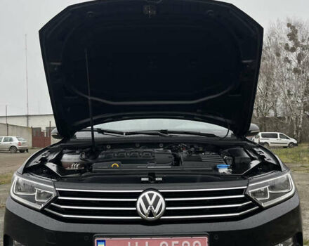 Черный Фольксваген Пассат, объемом двигателя 1.97 л и пробегом 281 тыс. км за 18099 $, фото 94 на Automoto.ua