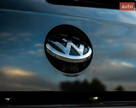 Черный Фольксваген Пассат, объемом двигателя 2 л и пробегом 215 тыс. км за 21700 $, фото 51 на Automoto.ua