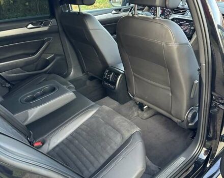 Черный Фольксваген Пассат, объемом двигателя 2 л и пробегом 186 тыс. км за 19950 $, фото 126 на Automoto.ua