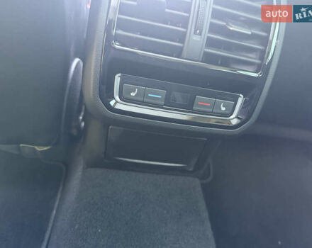 Черный Фольксваген Пассат, объемом двигателя 1.97 л и пробегом 187 тыс. км за 22350 $, фото 3 на Automoto.ua