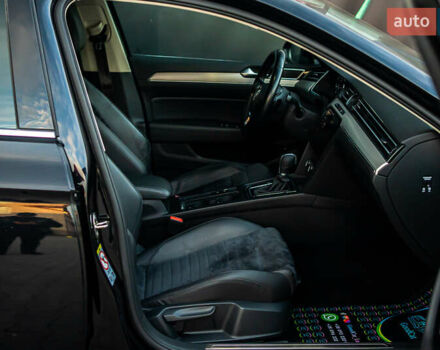 Черный Фольксваген Пассат, объемом двигателя 2 л и пробегом 215 тыс. км за 21700 $, фото 43 на Automoto.ua