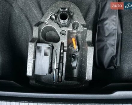 Черный Фольксваген Пассат, объемом двигателя 1.97 л и пробегом 256 тыс. км за 17777 $, фото 116 на Automoto.ua