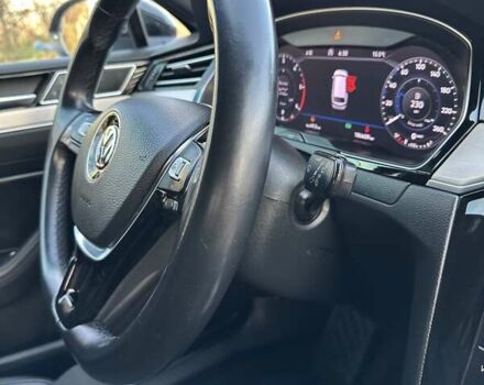 Черный Фольксваген Пассат, объемом двигателя 2 л и пробегом 186 тыс. км за 20499 $, фото 97 на Automoto.ua