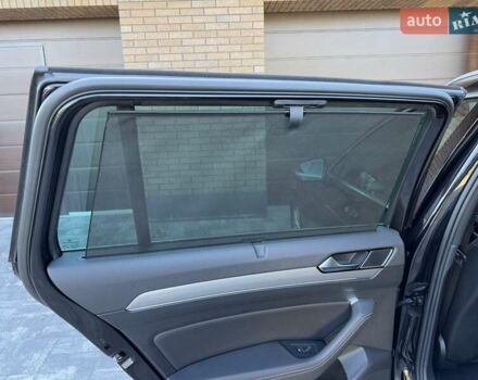 Черный Фольксваген Пассат, объемом двигателя 1.97 л и пробегом 200 тыс. км за 23300 $, фото 62 на Automoto.ua