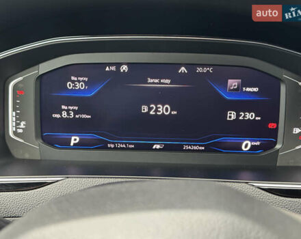 Черный Фольксваген Пассат, объемом двигателя 1.97 л и пробегом 254 тыс. км за 22800 $, фото 10 на Automoto.ua