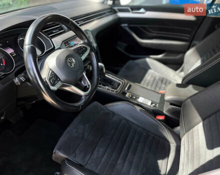 Черный Фольксваген Пассат, объемом двигателя 2 л и пробегом 188 тыс. км за 21998 $, фото 12 на Automoto.ua