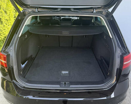 Черный Фольксваген Пассат, объемом двигателя 1.97 л и пробегом 187 тыс. км за 22350 $, фото 7 на Automoto.ua