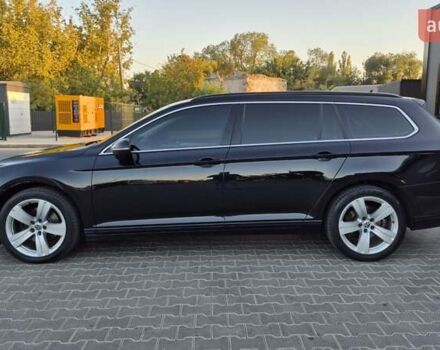 Черный Фольксваген Пассат, объемом двигателя 1.97 л и пробегом 256 тыс. км за 17777 $, фото 7 на Automoto.ua