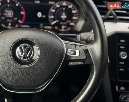 Чорний Фольксваген Пассат, об'ємом двигуна 1.97 л та пробігом 147 тис. км за 25999 $, фото 11 на Automoto.ua