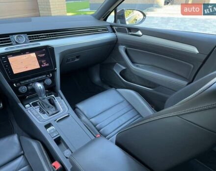 Черный Фольксваген Пассат, объемом двигателя 1.97 л и пробегом 200 тыс. км за 23300 $, фото 25 на Automoto.ua