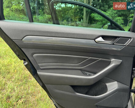 Черный Фольксваген Пассат, объемом двигателя 1.97 л и пробегом 254 тыс. км за 22800 $, фото 24 на Automoto.ua