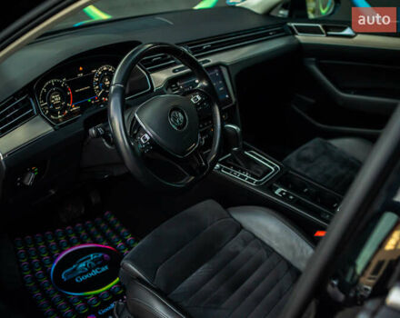 Черный Фольксваген Пассат, объемом двигателя 2 л и пробегом 215 тыс. км за 21700 $, фото 34 на Automoto.ua