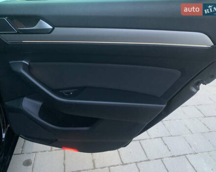 Чорний Фольксваген Пассат, об'ємом двигуна 2 л та пробігом 220 тис. км за 17700 $, фото 15 на Automoto.ua