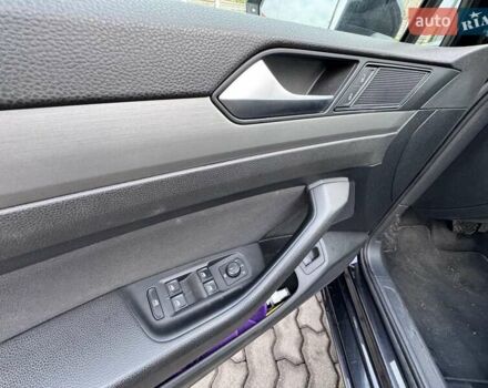 Черный Фольксваген Пассат, объемом двигателя 1.97 л и пробегом 198 тыс. км за 17777 $, фото 23 на Automoto.ua