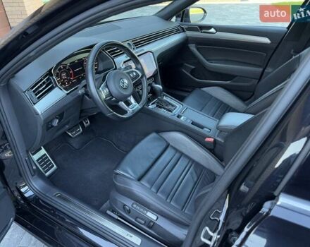 Черный Фольксваген Пассат, объемом двигателя 1.97 л и пробегом 200 тыс. км за 23300 $, фото 1 на Automoto.ua